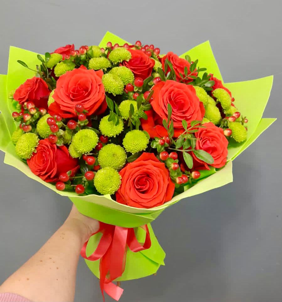 Букет цветов из: Хризантемы и Розы в Новоузенске