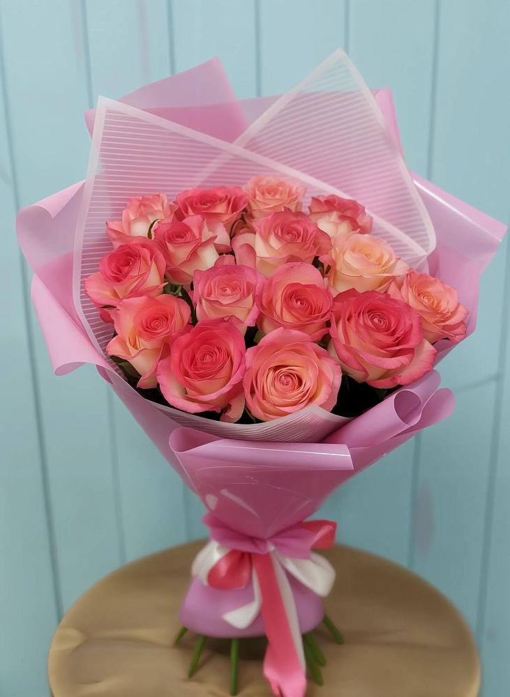 Букет 15 Розовых роз Равель в Новоузенске