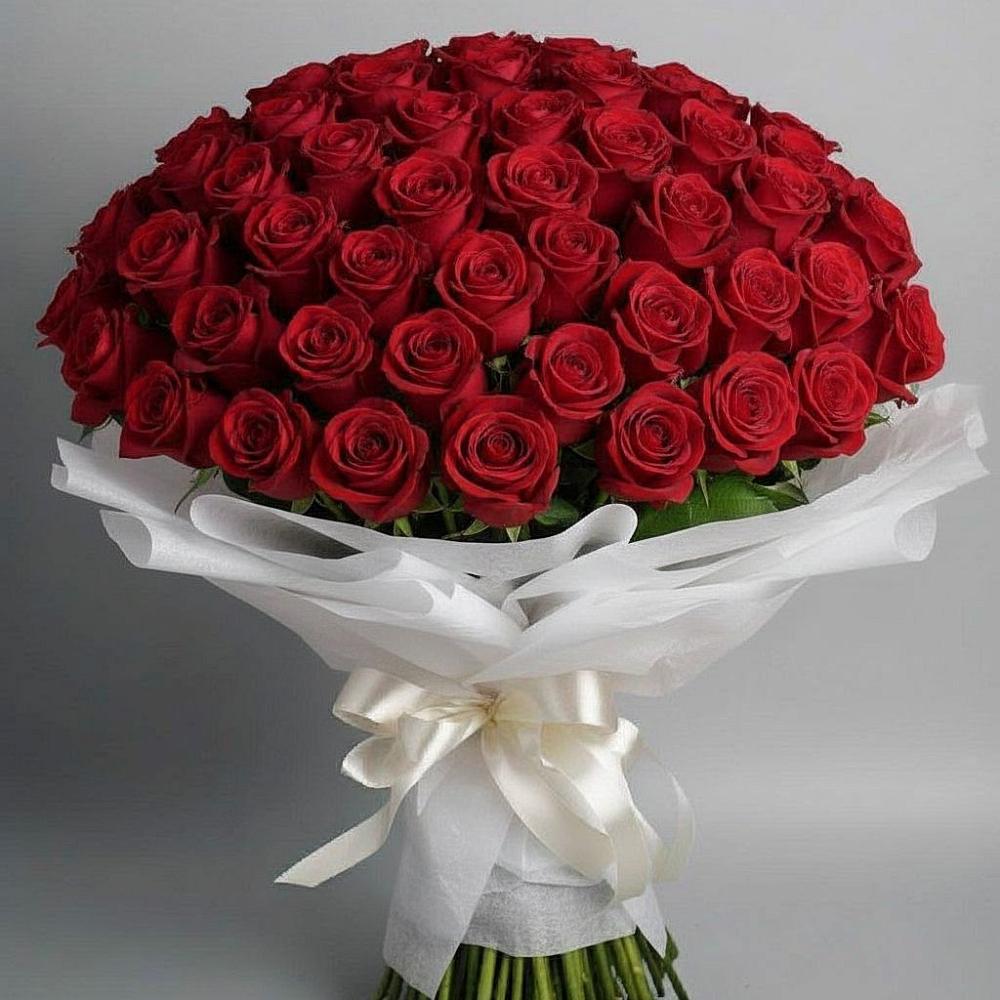 Букет 101 Красная роза Блэк Мэджик в Новоузенске