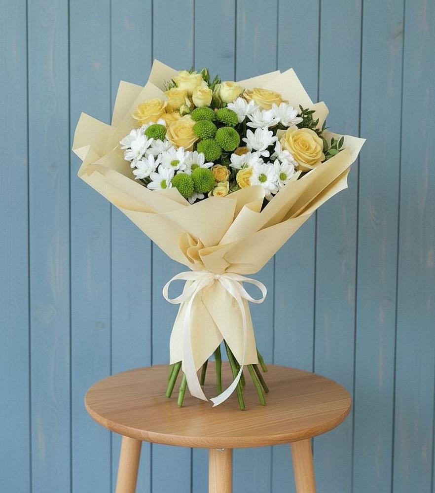 Букет цветов из: Хризантемы и Розы в Новоузенске