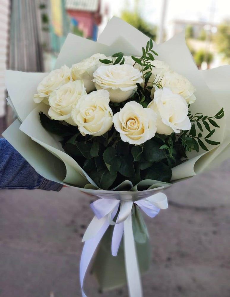 Букет Белые розы Проуд в Новоузенске