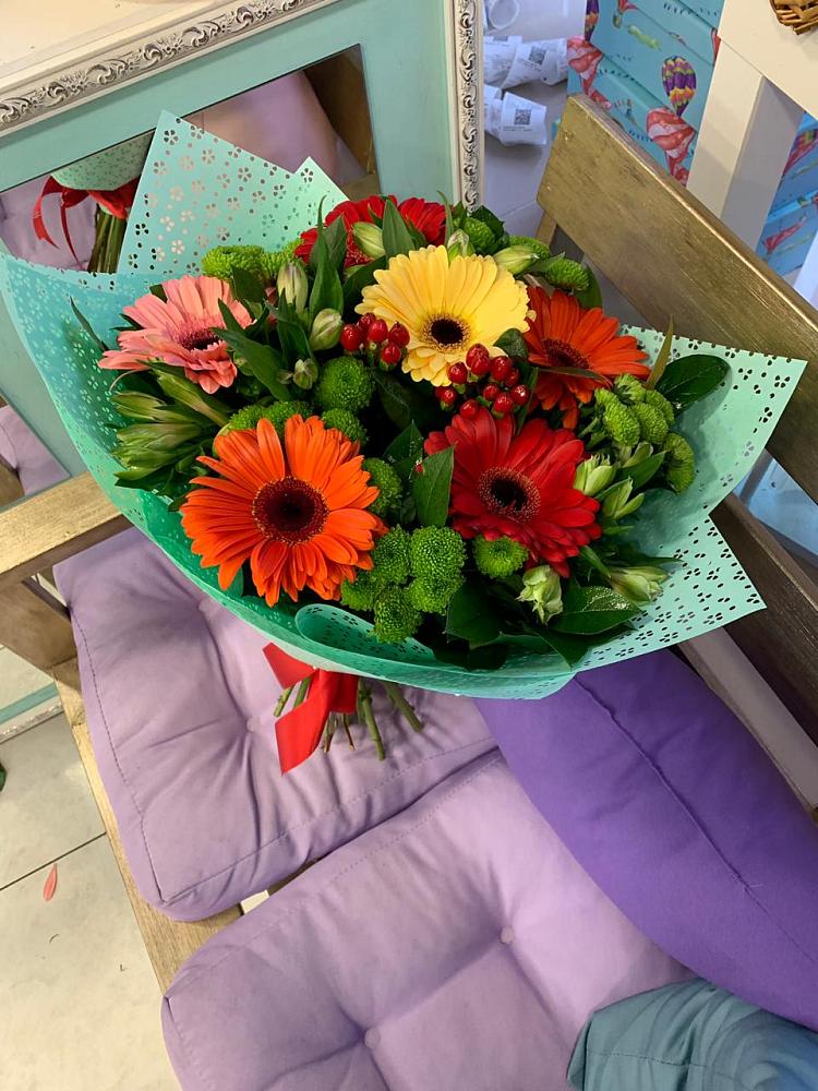 Букет цветов из: Герберы, Хризантемы и Альстромерии в Новоузенске