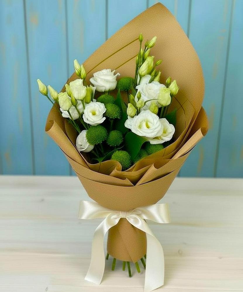 Букет цветов из: Хризантемы и Лизиантусы в Новоузенске