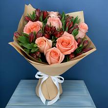 Букет цветов из:  Розы и Альстромерии в Новоузенске