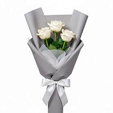 Букет 3 белые розы в Новоузенске