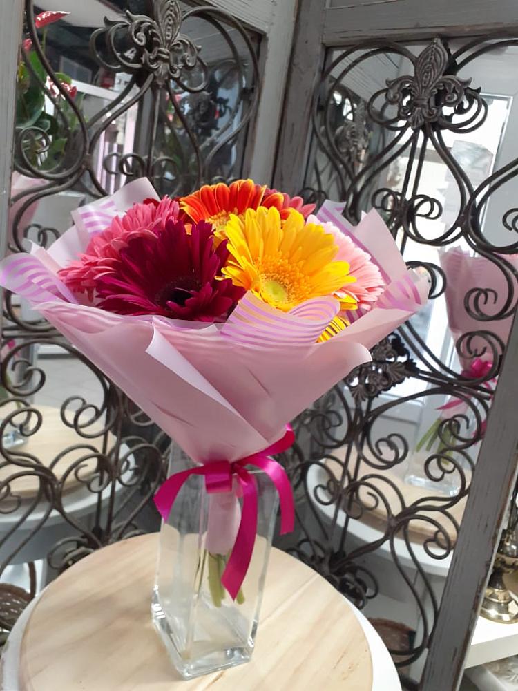 Букет цветов из: Герберы в Новоузенске