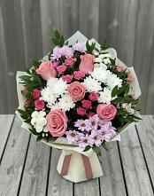 Букет цветов из:  Альстромерии, Гвоздики, Розы и Хризантемы в Новоузенске